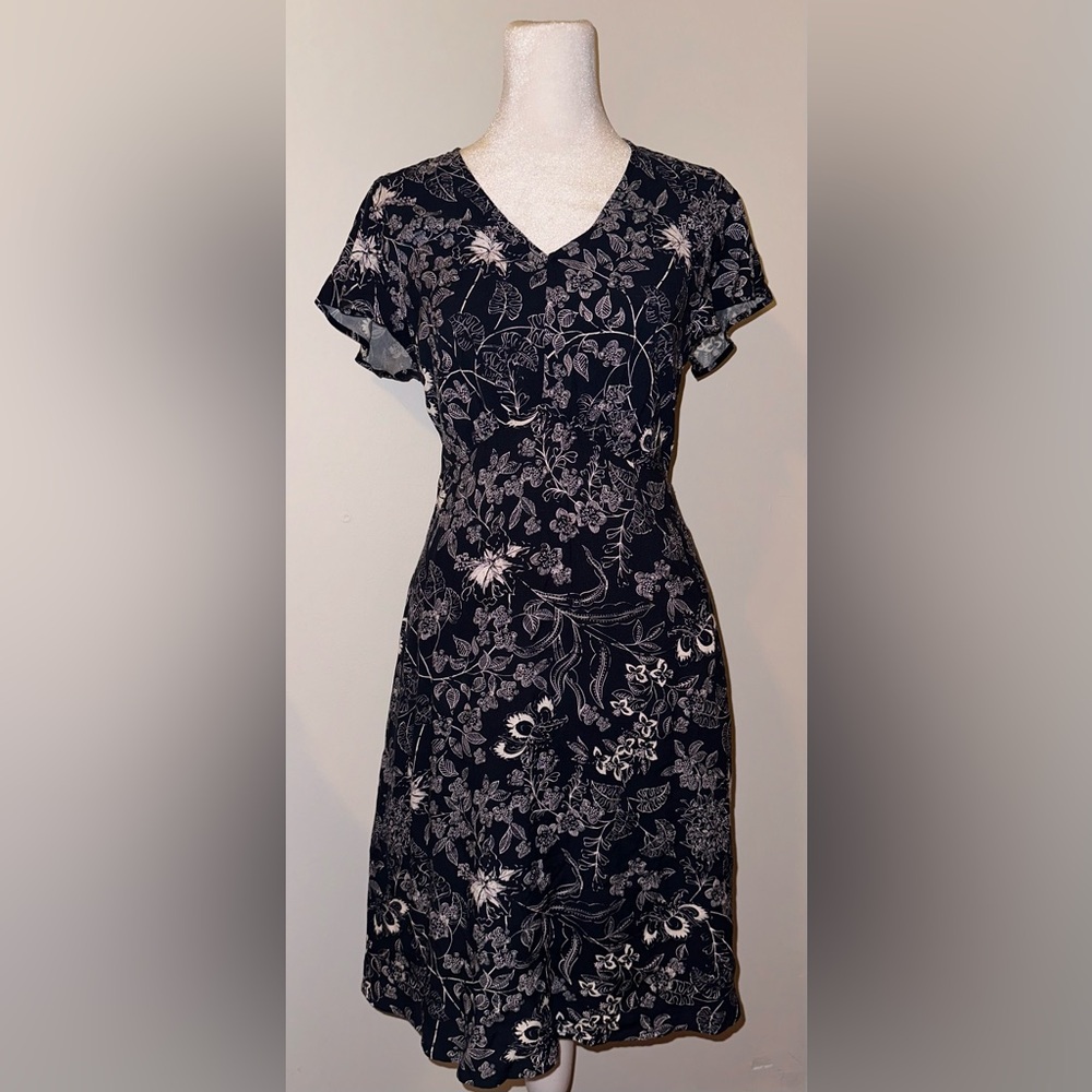 Floral Dark Blue Short Sleeve Dress- Time and Tru - Picture 2 of 3